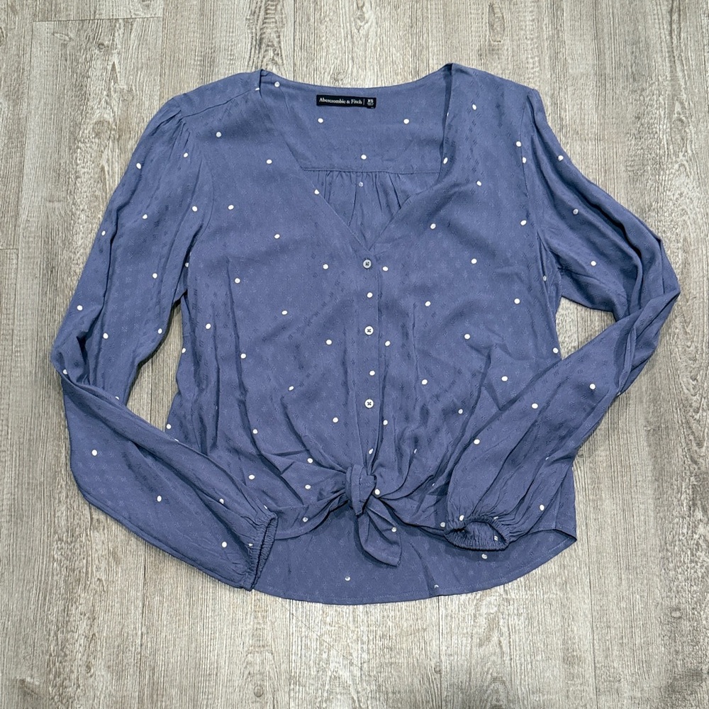 Abercrombie & Fitch Blue Button-Up Blouse with Dots